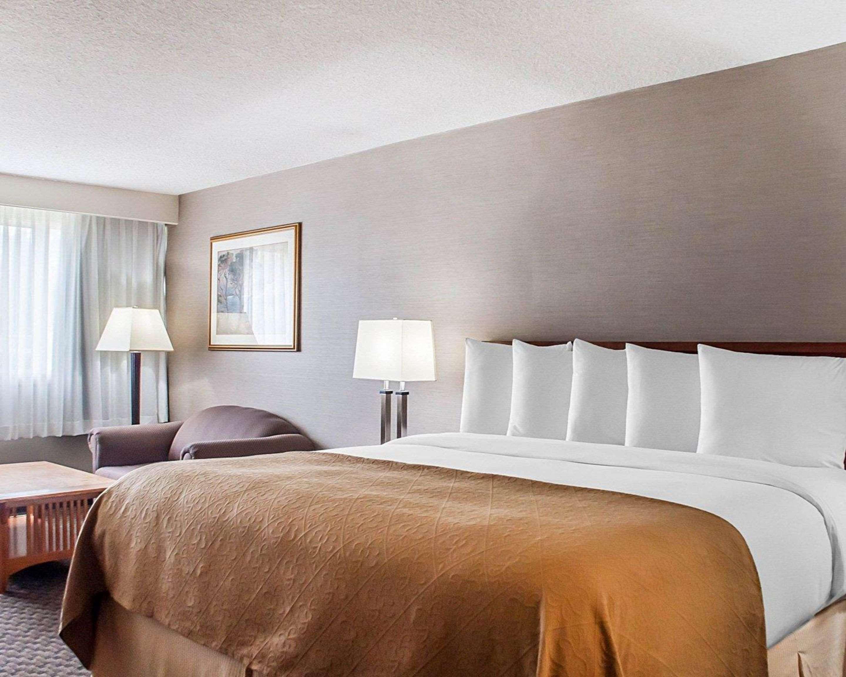 Quality Inn & Suites Vestal Binghamton Near University Экстерьер фото