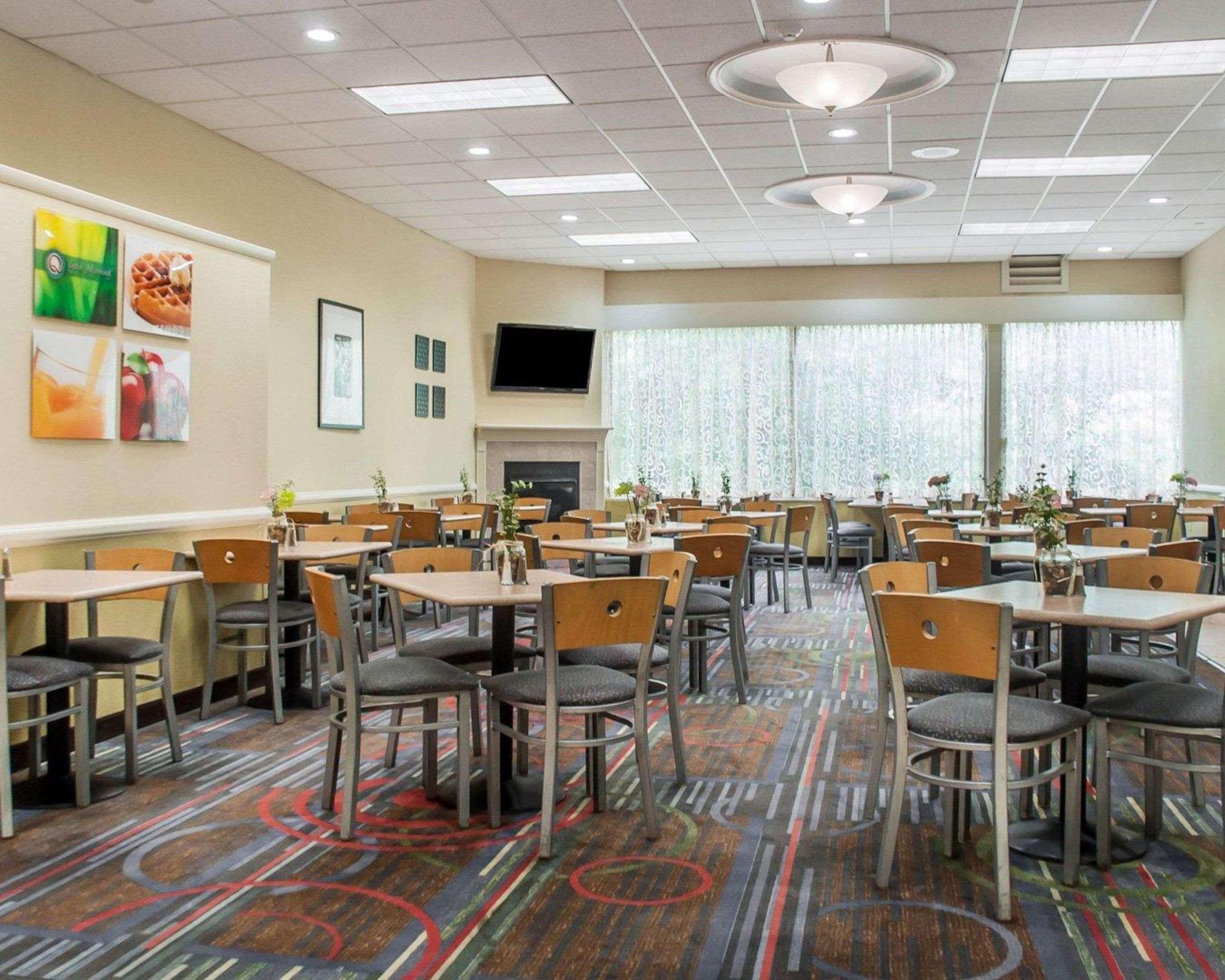 Quality Inn & Suites Vestal Binghamton Near University Экстерьер фото