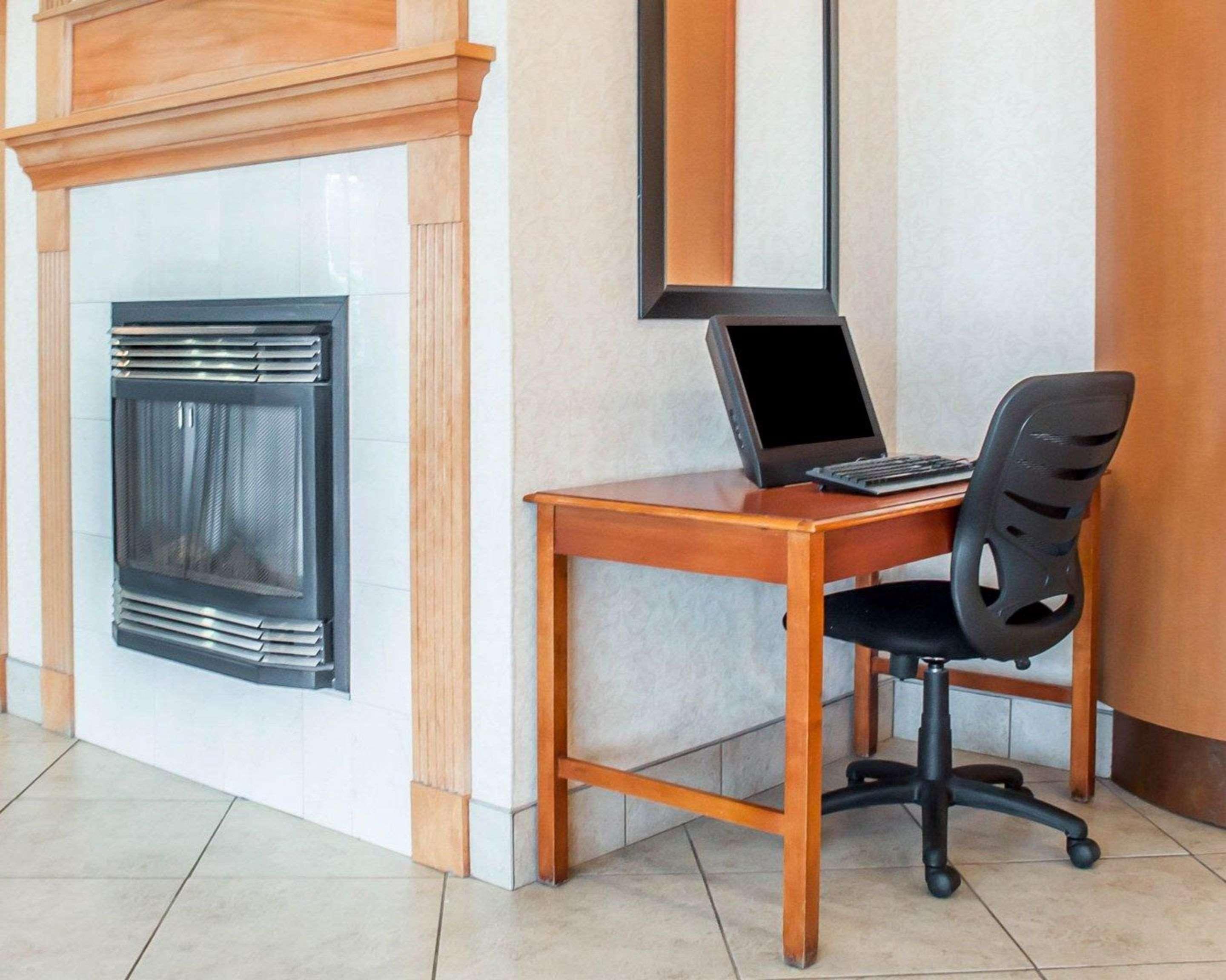 Quality Inn & Suites Vestal Binghamton Near University Экстерьер фото